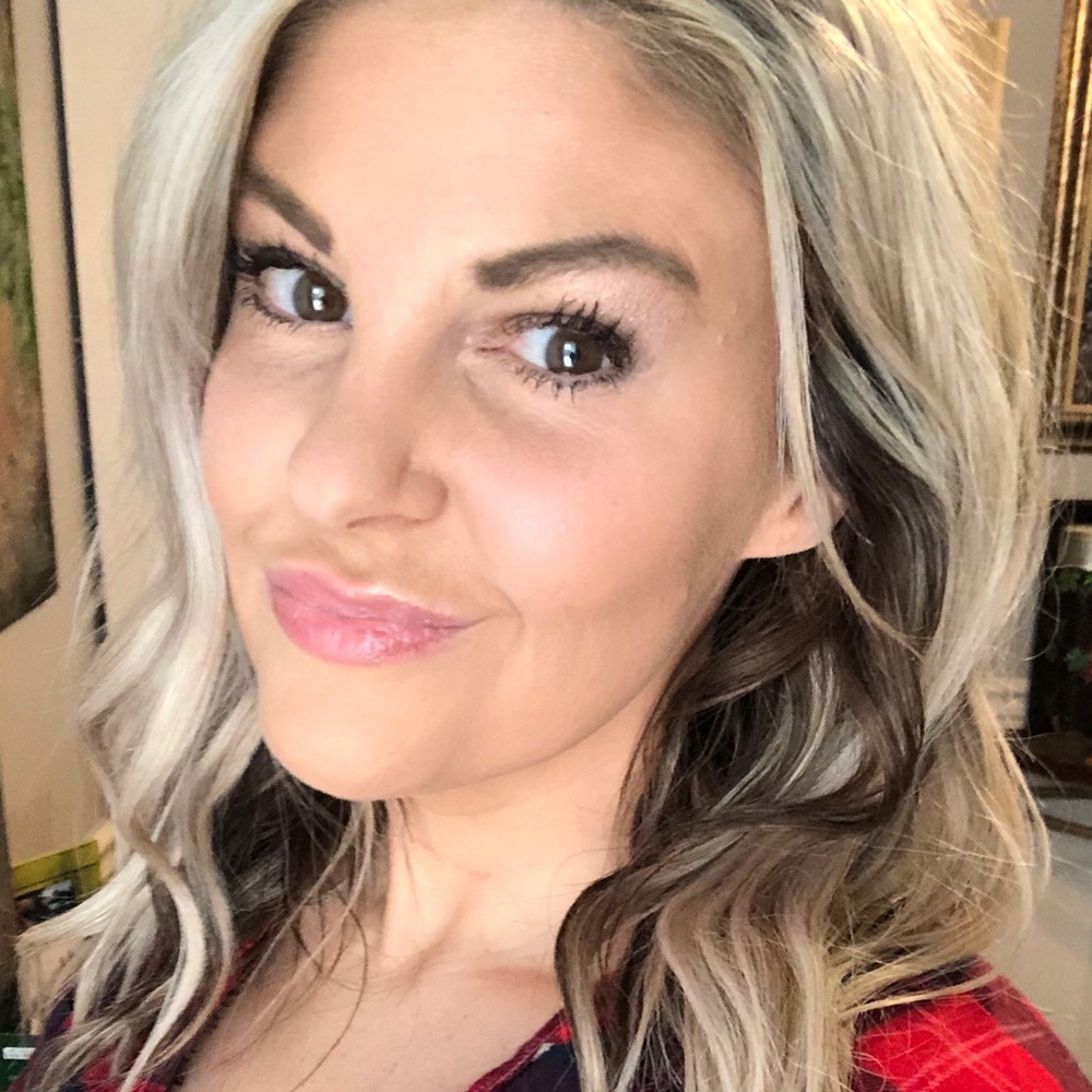 Meet your Posher, Andrea